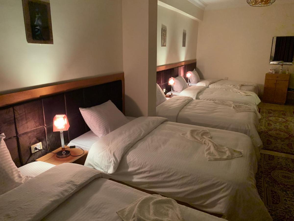 Draz Pyramids View Bed & Breakfast Kafret el-Gabal Eksteriør billede